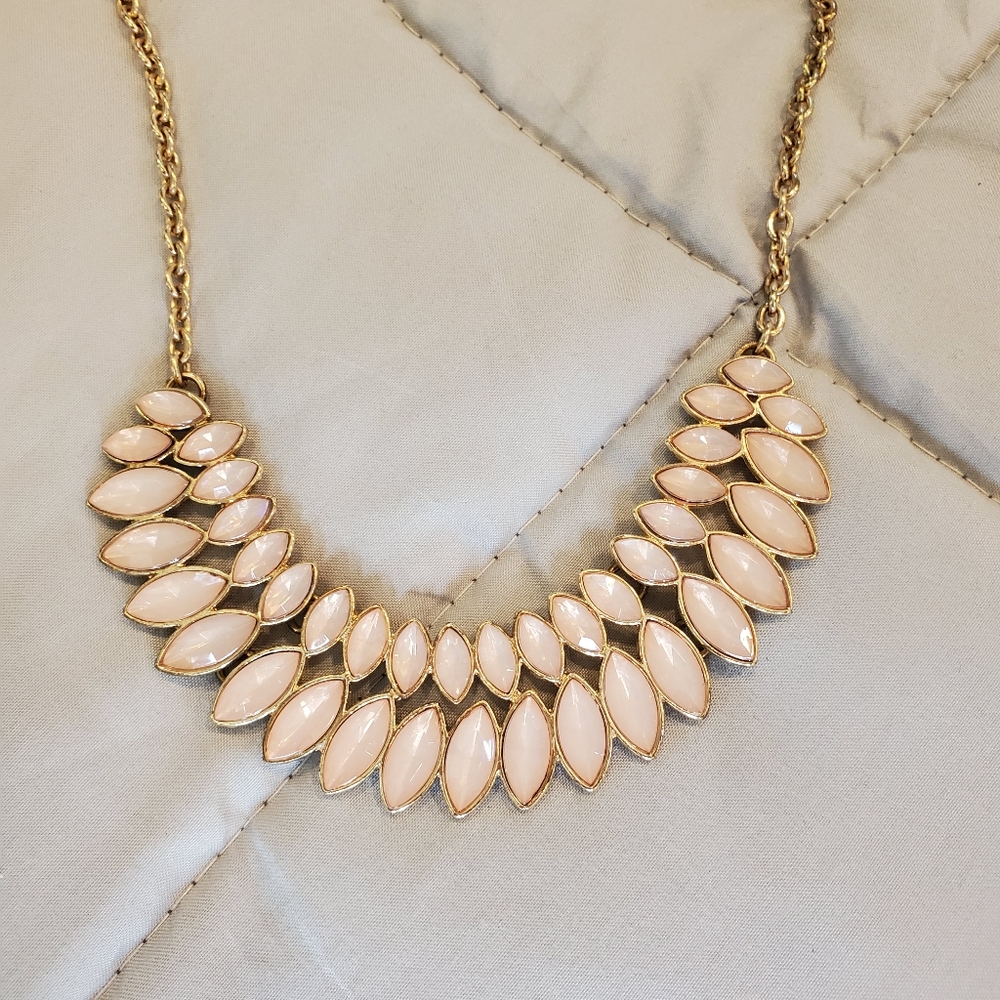 Light pink statement necklace